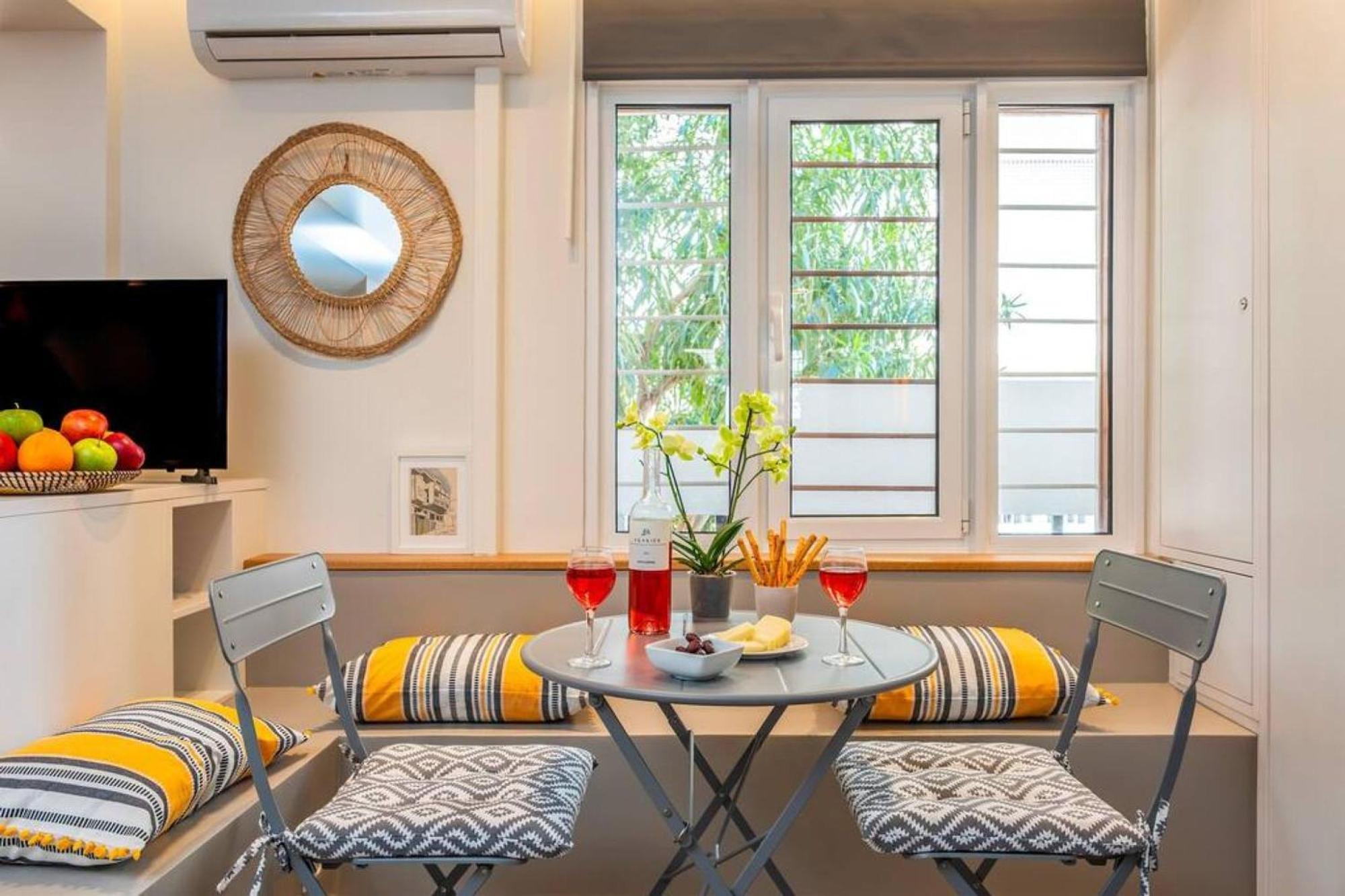 Cozy Nest At Acropolis Footsteps Apartment Athena Bagian luar foto